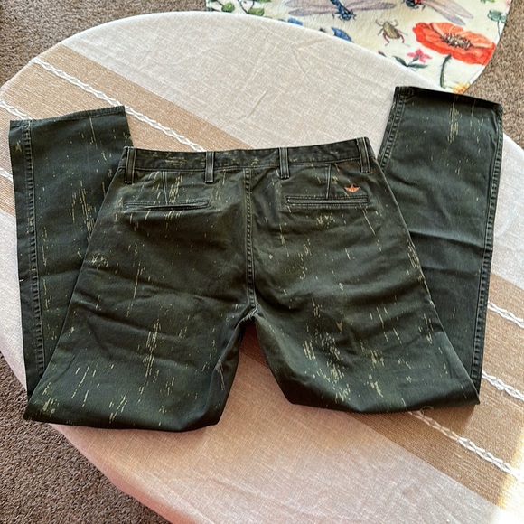 Dockers/Levi Strauss Alpha Green Graffiti Khaki Jeans size 34x32 Slim Tapered - Picture 6 of 16